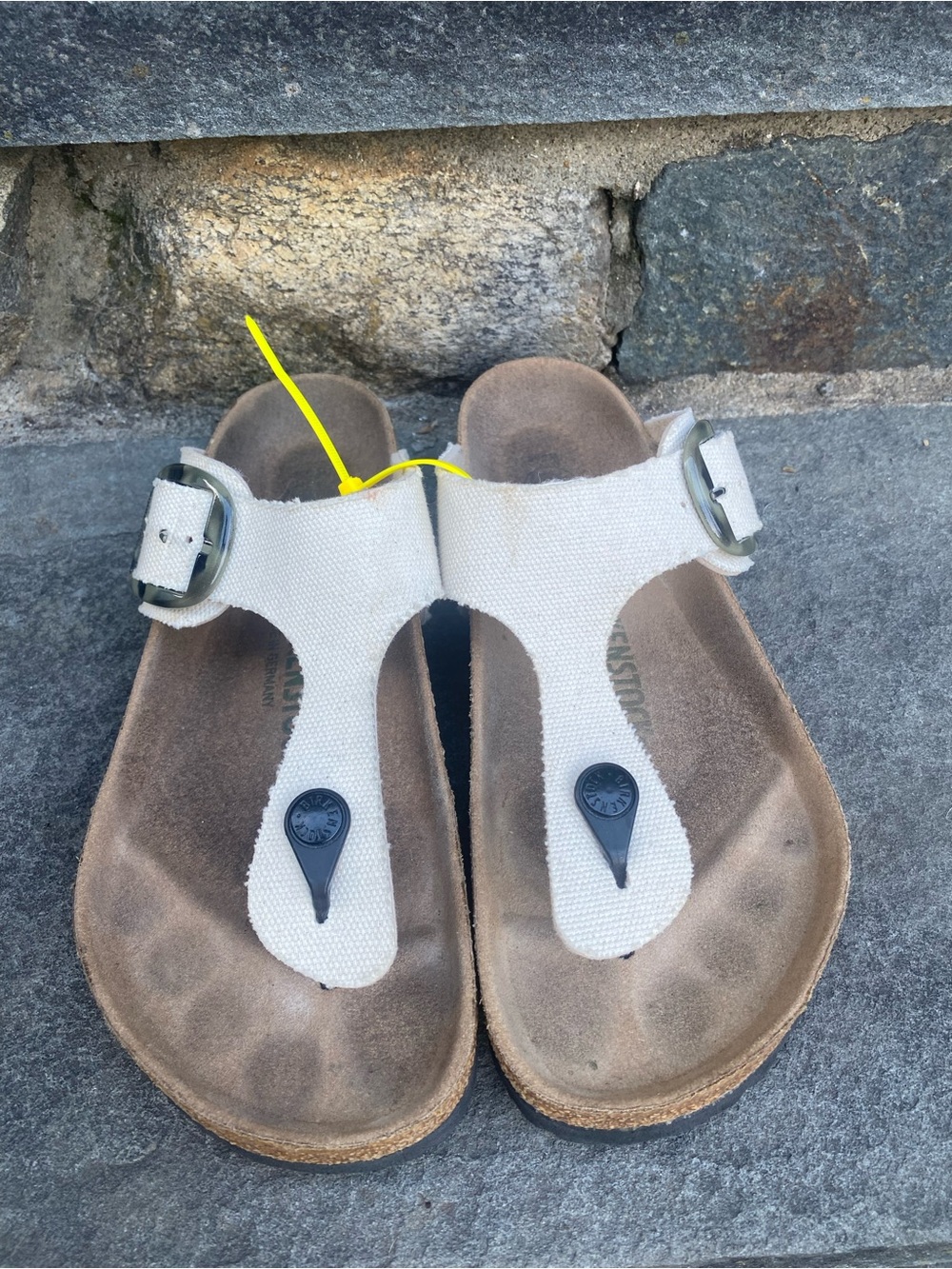 Birkenstock Women’s 39 Cream T-Strap Thong Sandals with Buckle